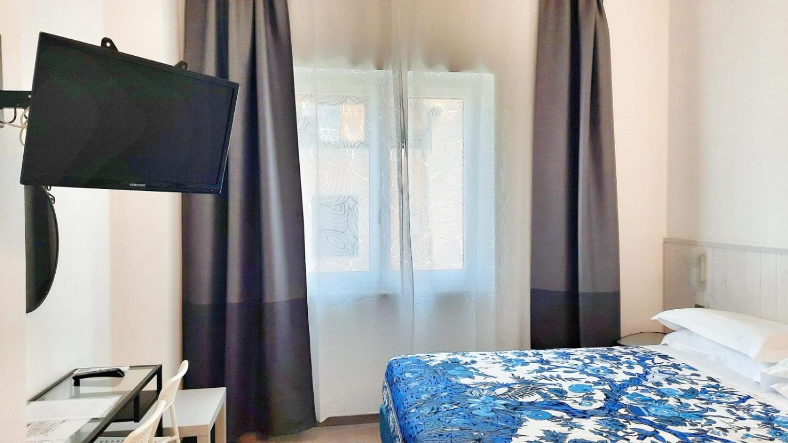 Residence Argentina R.T.A. Споторно Номер фото